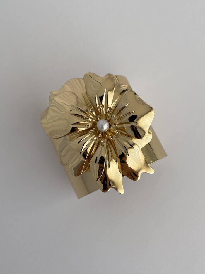 Özel Seri İnci Detaylı Çiçek Tasarım Gold Kelepçe Bileklik