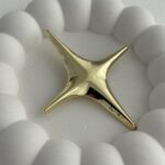 Özel Seri Yıldız Tasarım Gold Plaka Broş