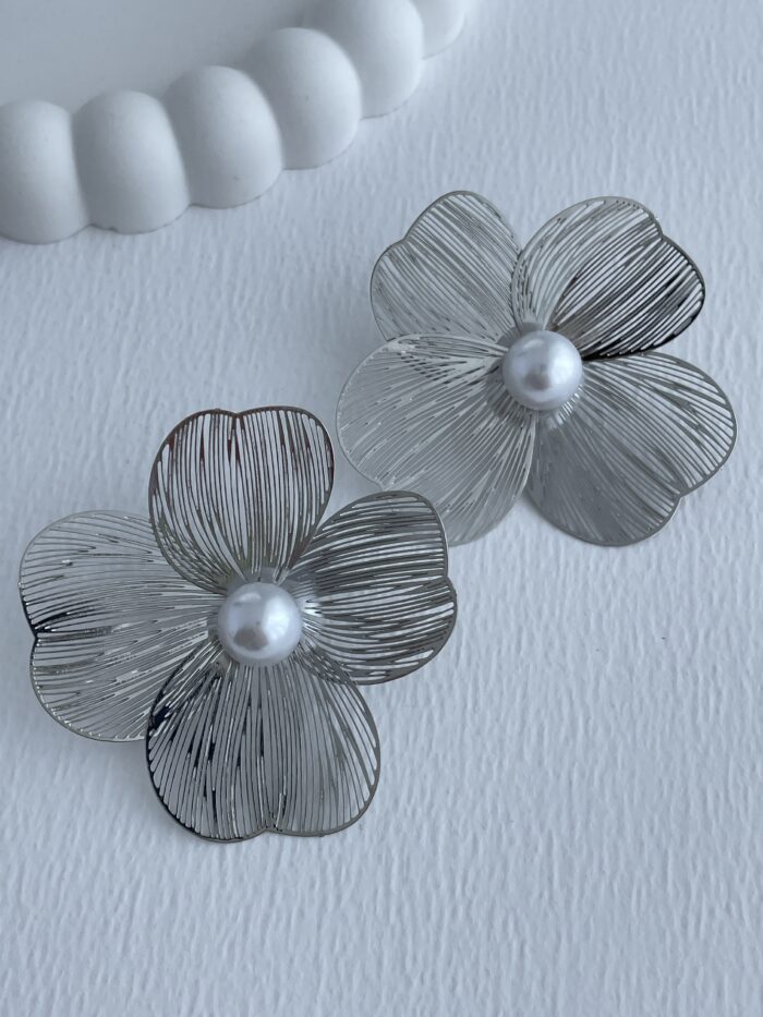 Özel Seri İnci Detaylı Gümüş Tel Çiçek Küpe 5cm