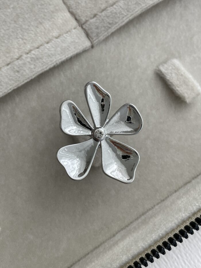 Özel Seri Tek Taş Çiçek Tasarım Gümüş Ayarlanabilir Yüzük