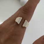 Özel Seri Zirkon Taşlı Ayrık Gold Şövalye Yüzük