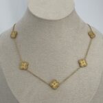 Çelik Beşli Yonca Tasarım Gold Kolye