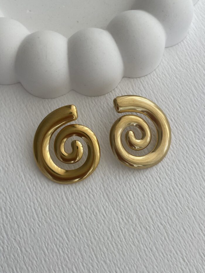 Çelik Spiral Tasarım Gold Küpe