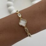 Özel Seri Baget Taşlı Yonca Tasarım Gold Shiny Bileklik