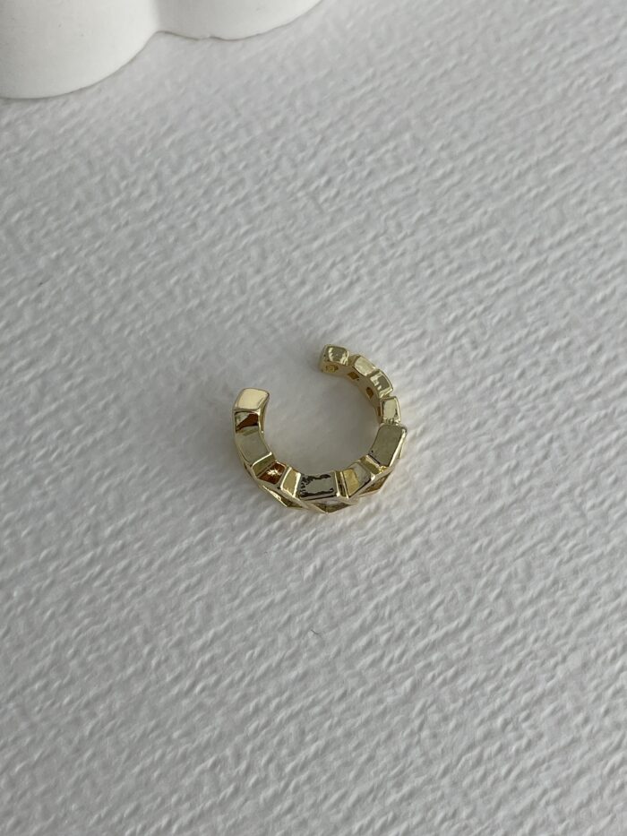 Özel Seri Dikdörtgen Baget Taşlı Gold Earcuff