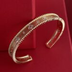 NS-Zirkon Taşlı Marka Model Sıkıştırılabilir Gold Bileklik