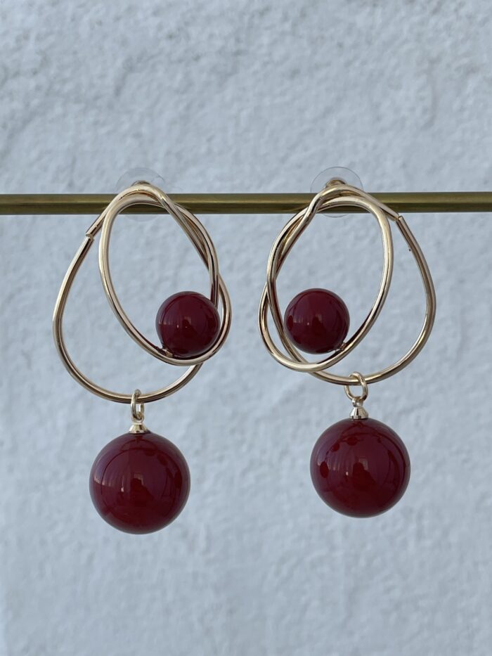 Özel Seri Asimetrik Kıvrım Bordo Top Gold Küpe