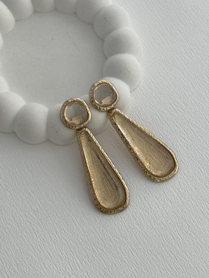 Özel Seri Saydam Detay Gold Sallantılı Küpe