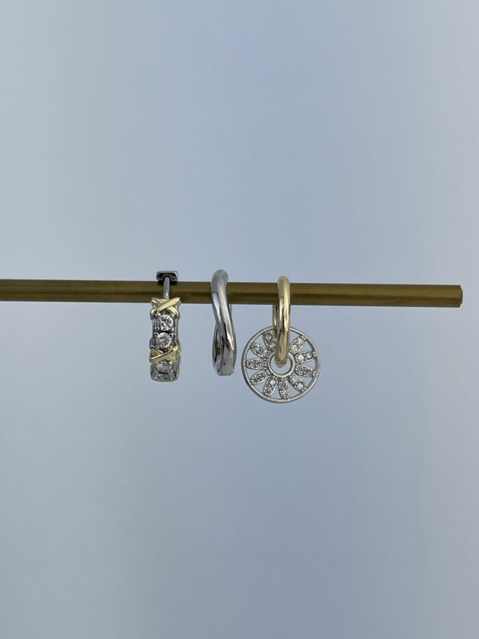 Özel Seri Taşlı X tasarım Gold & Gümüş Üçlü Küpe Set