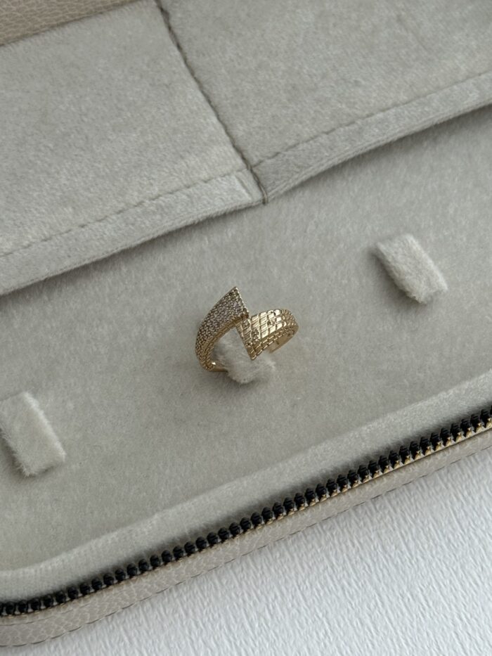 XUPING Zirkon Taşlı Sarmal Gold Ayarlanabilir Yüzük