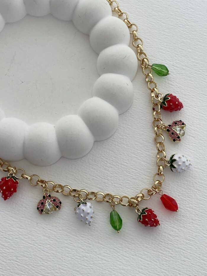 Özel Seri Çilek Renkli Taşlı Charm Gold Kolye
