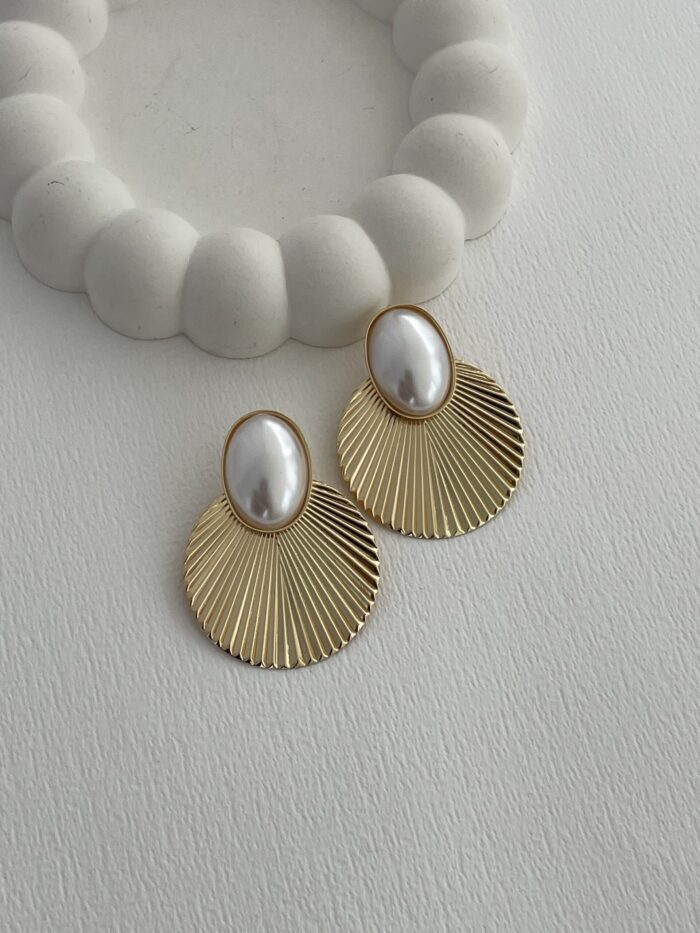 Özel Seri İnci Detay Vintage Oval Gold Küpe