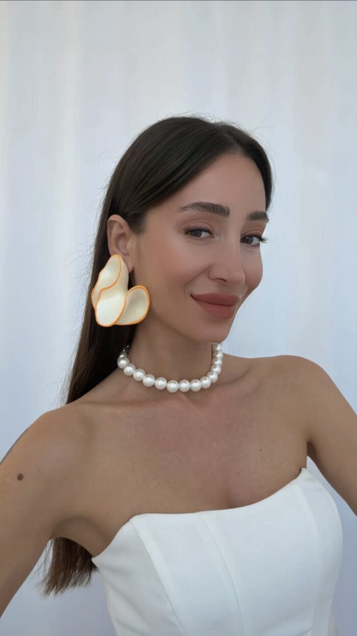 Özel Seri Marka Model Soyut Tasarım Turuncu Beyaz Küpe