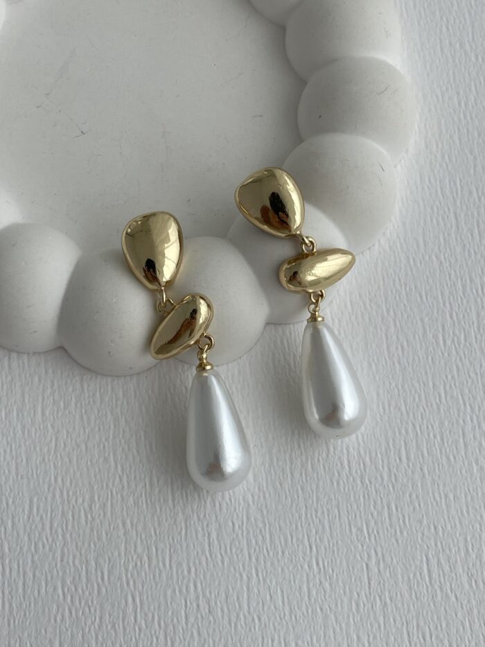 Özel Seri Oval Tasarım İnci Gold Küpe