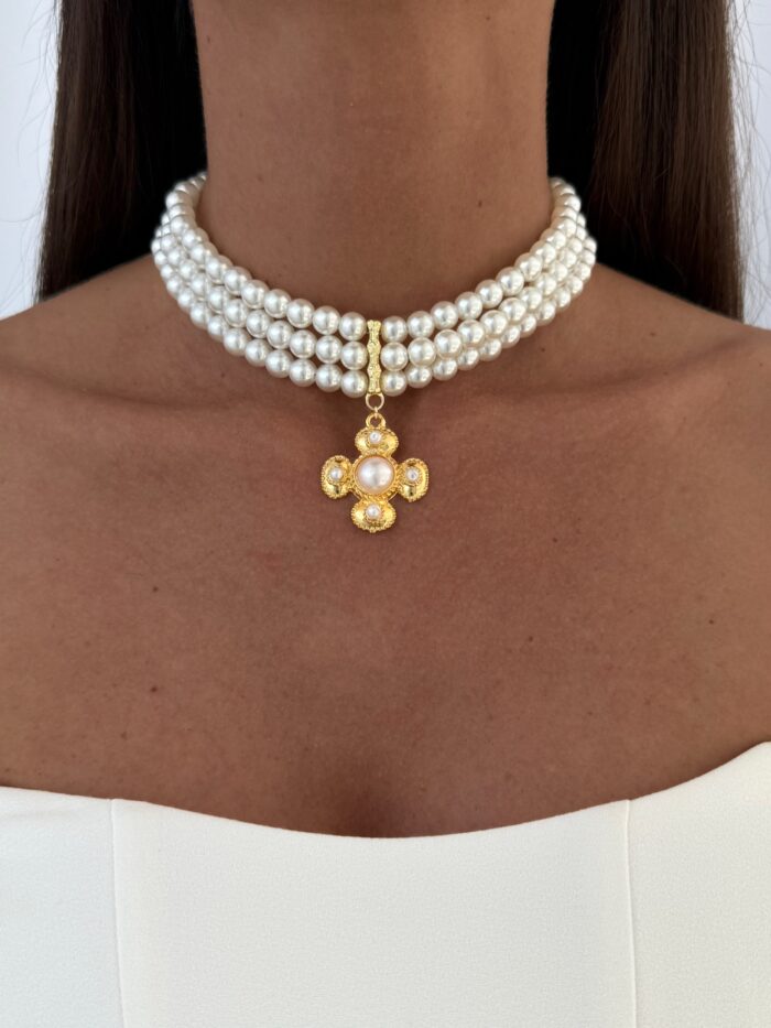 Özel Seri Çiçek Motif Üç Sıra İnci Gold Choker Kolye