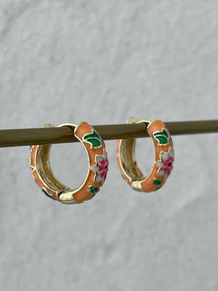 Özel Seri Çiçek Kabartma Desen Turuncu Gold Küpe