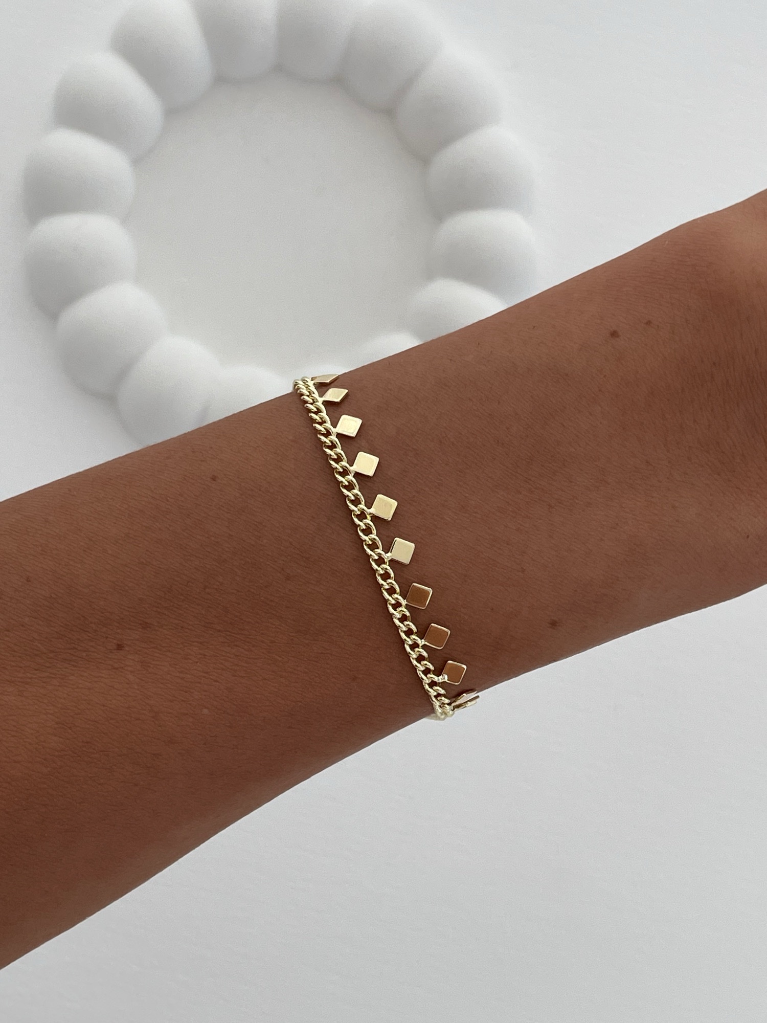 img_7887-5 Özel Seri Kare Pul Tasarım Gold Zincir Bileklik