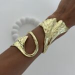Özel Seri Kıvrımlı Yaprak Tasarım Marka Gold Kelepçe Bileklik