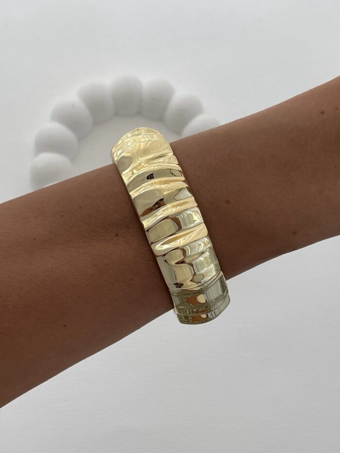 Özel Seri Tırtık Model Gold Kelepçe Bileklik