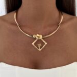 Özel Seri Eskitme Kare Tasarım Gold Marka Choker Kolye