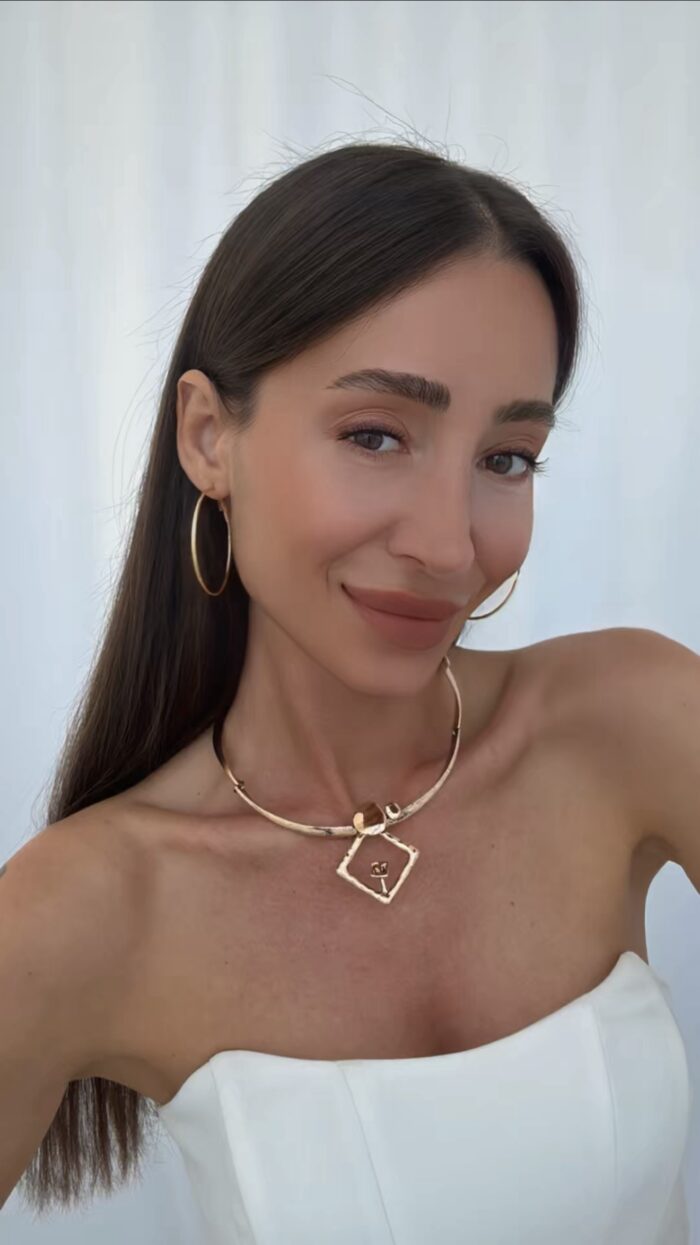 Özel Seri Eskitme Kare Tasarım Gold Marka Choker Kolye