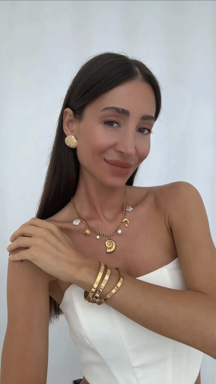 Çelik İnci Detay Deniz Kabuğu Charm Gold Kolye