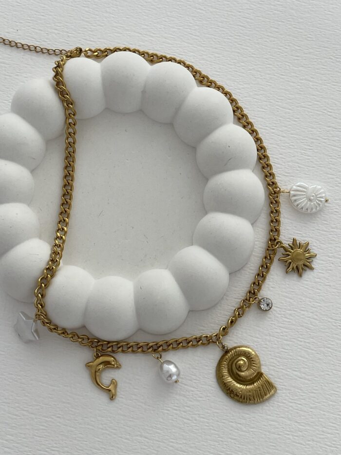 Çelik İnci Detay Deniz Kabuğu Charm Gold Kolye