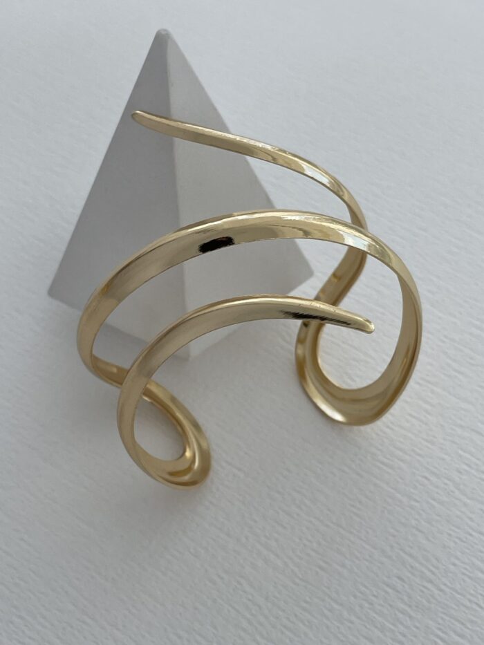 Özel Seri Kıvrım Tasarım Sıkıştırılabilir Gold Bileklik