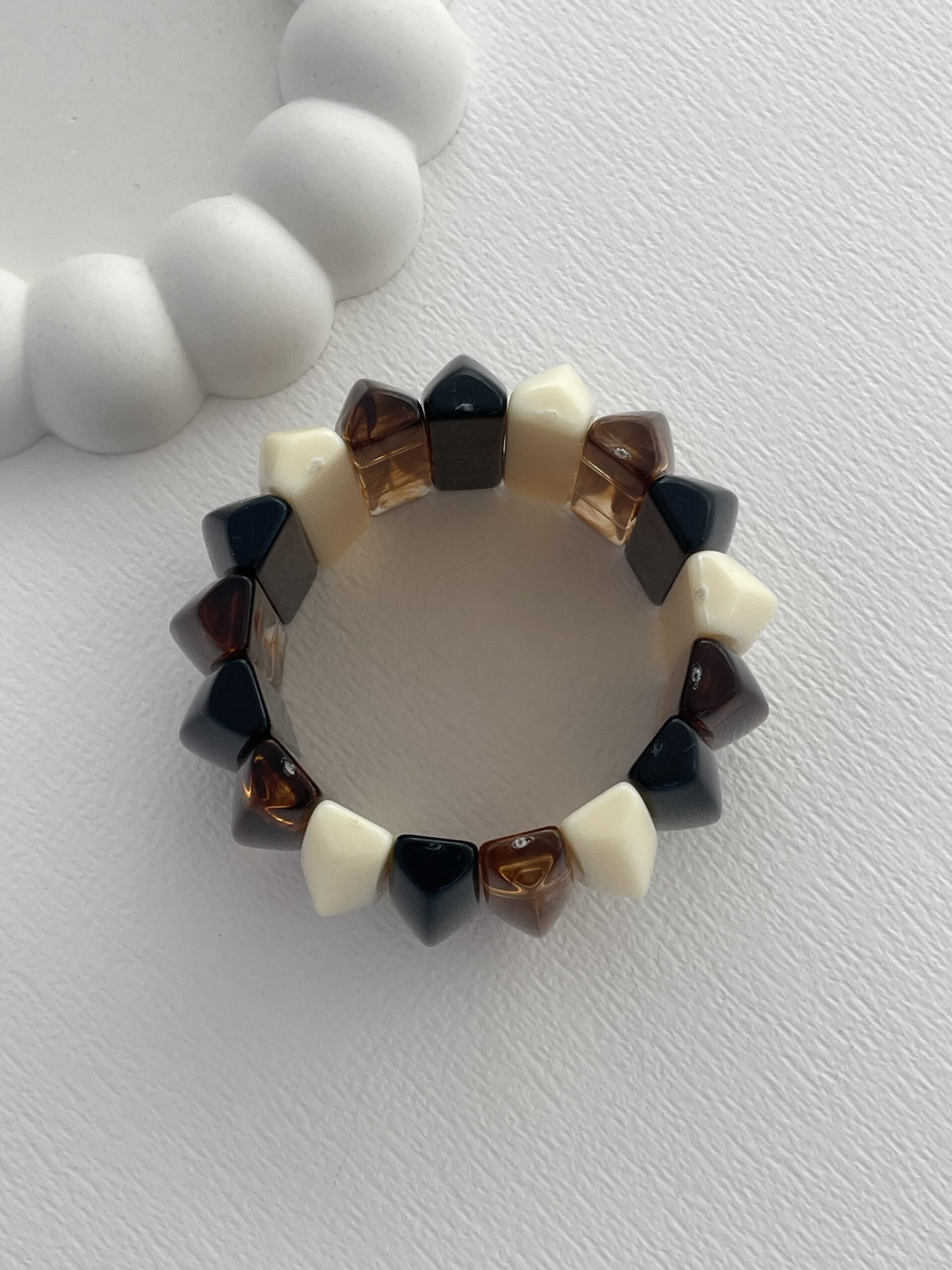 img_1057-3 Özel Seri Kahve & Krem Kemik Tasarım Lastikli Bileklik