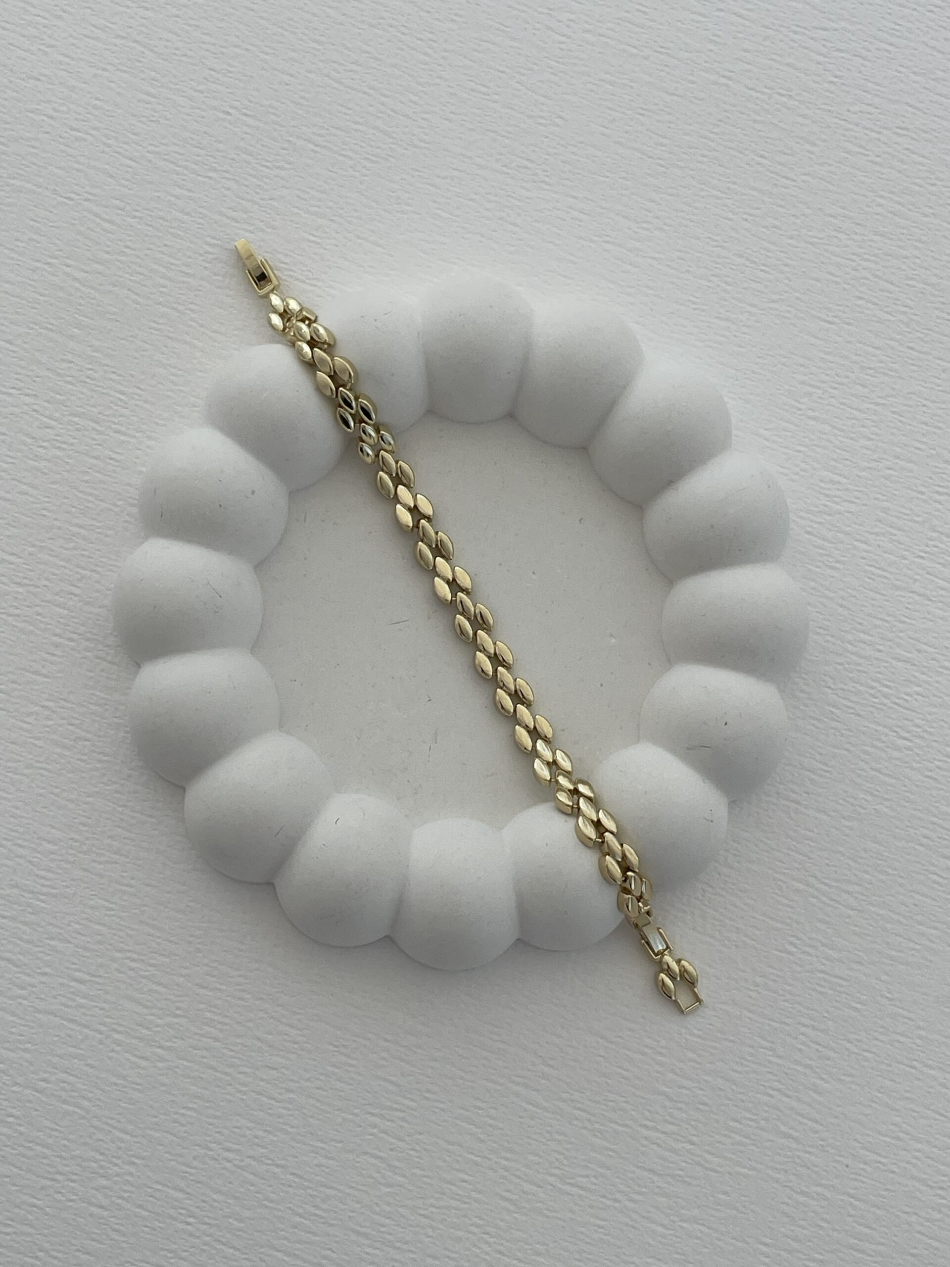 img_1453-2 Özel Seri Üçlü Sıra Oval Tasarım Gold Bileklik