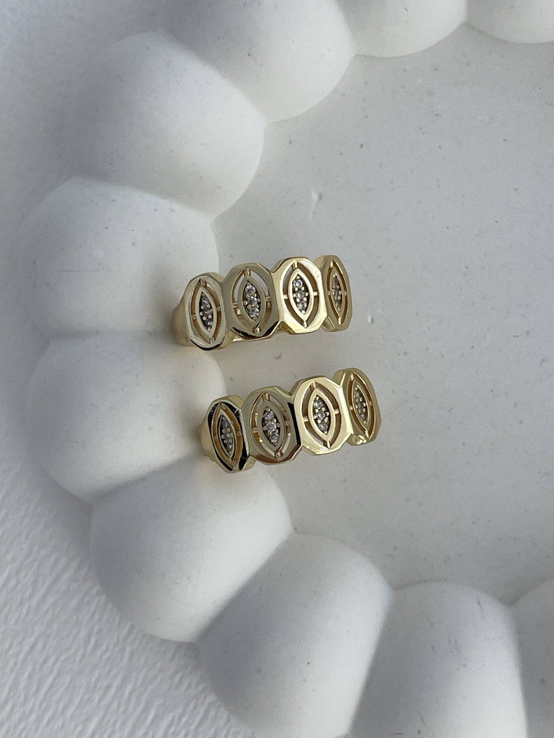 img_1882 Özel Seri Zirkon Taşlı Marka Model Gold Küpe