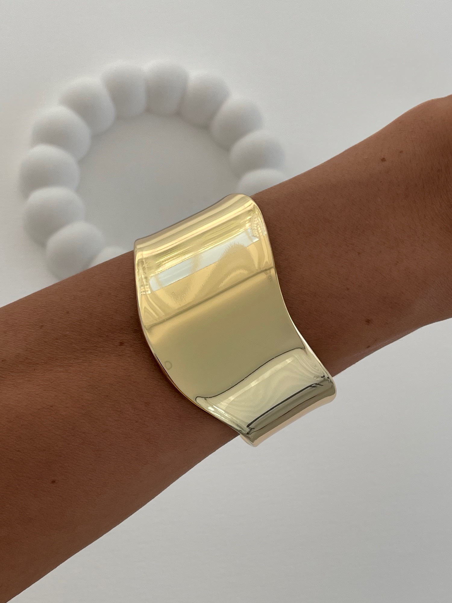 img_5248-3 Özel Seri Kıvrım Tasarım Sıkıştırılabilir Gold Bileklik