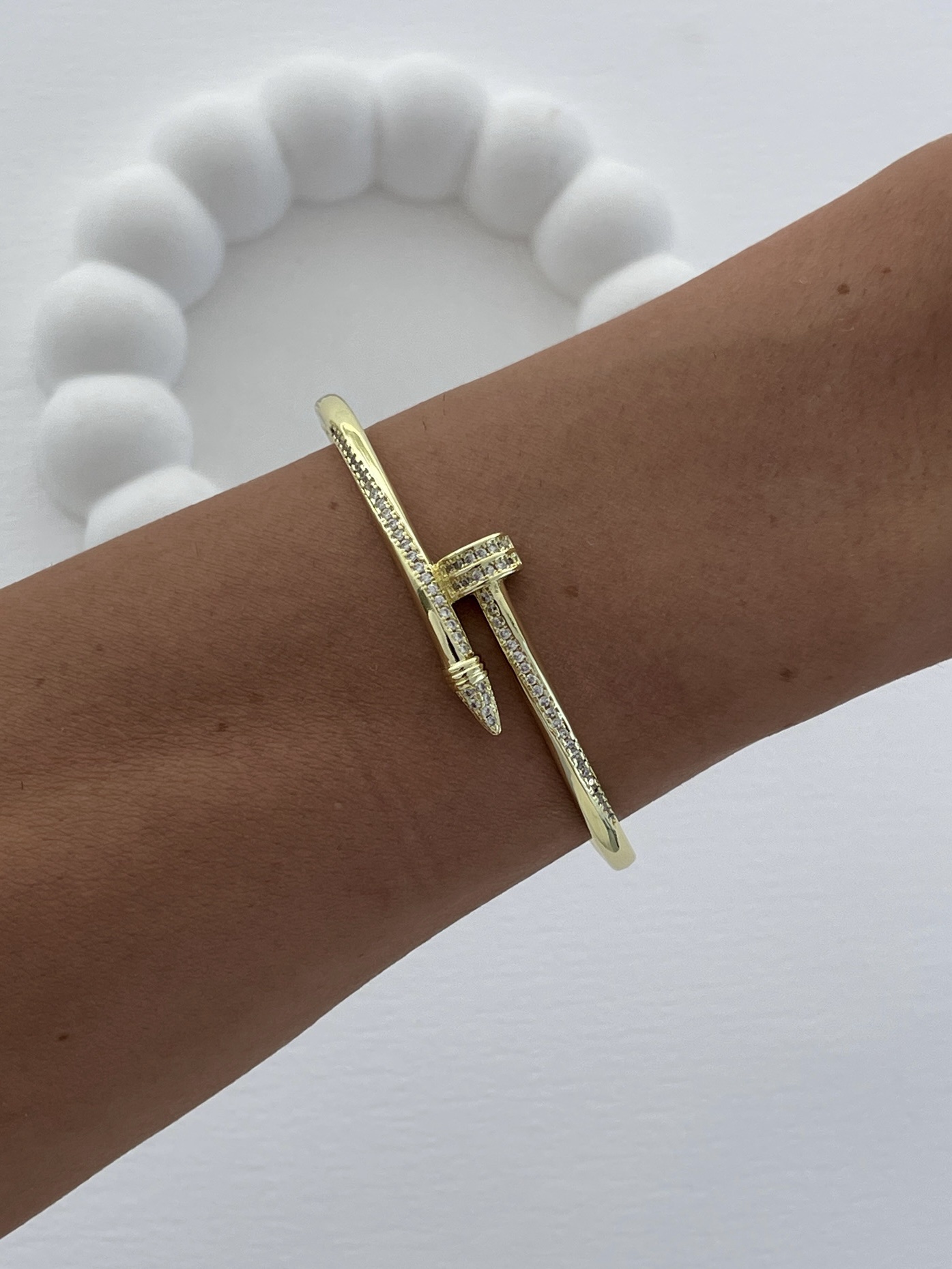 img_6185-2 Özel Seri Zirkon Taşlı Çivi Marka Model Gold Kelepçe Bileklik