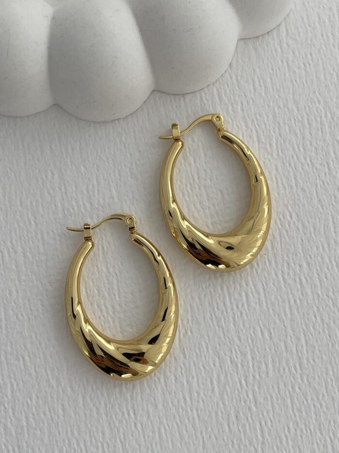 Çelik Desenli Oval Tasarım Gold Halka Küpe