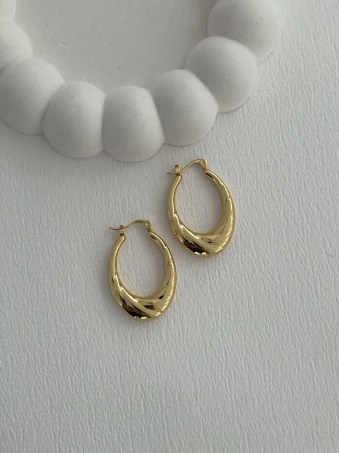 Çelik Desenli Oval Tasarım Gold Halka Küpe