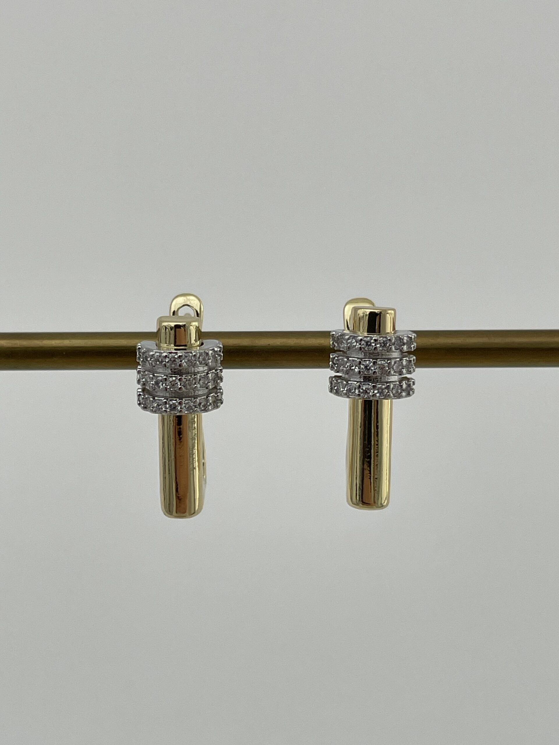 img_9774 Özel Seri Zirkon Taşlı Gold Kare Halka Küpe