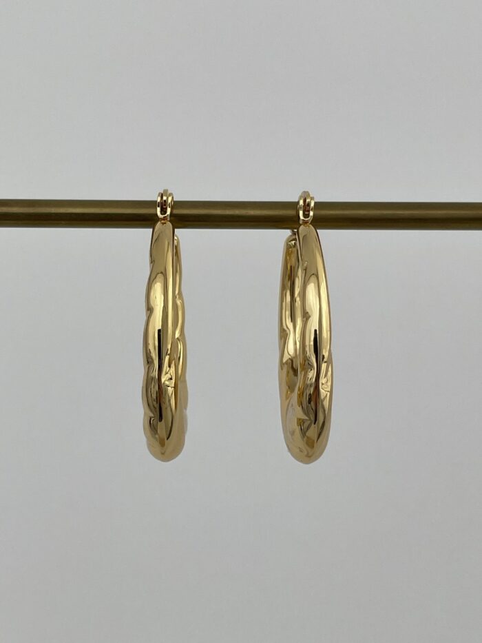 Çelik Desenli Oval Tasarım Gold Halka Küpe
