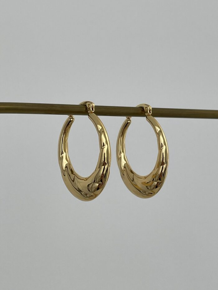 Çelik Desenli Oval Tasarım Gold Halka Küpe