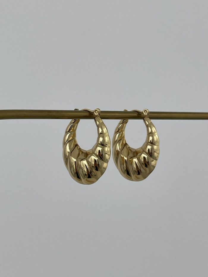 Özel Seri Burgu Oval Tasarım Gold Halka Küpe