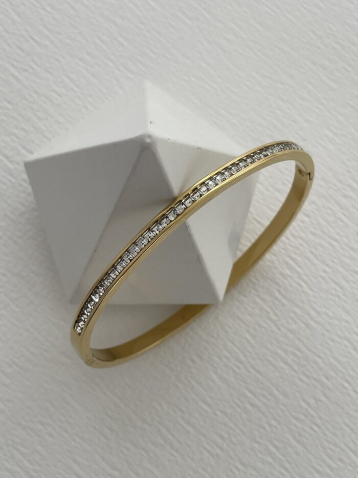Çelik Tek Sıra Zirkon Taşlı Gold Kelepçe Bileklik