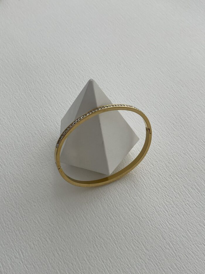 Çelik Tek Sıra Zirkon Taşlı Gold Kelepçe Bileklik