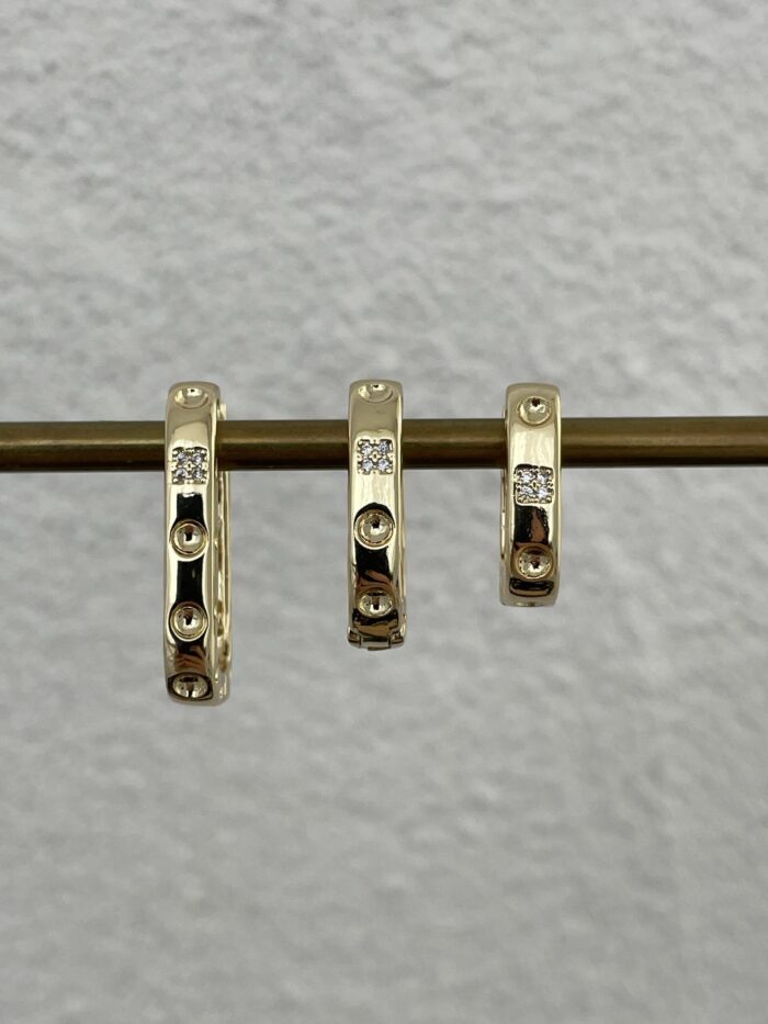 Özel Seri Zirkon Taşlı Büyük Dikdörtgen Gold Küpe