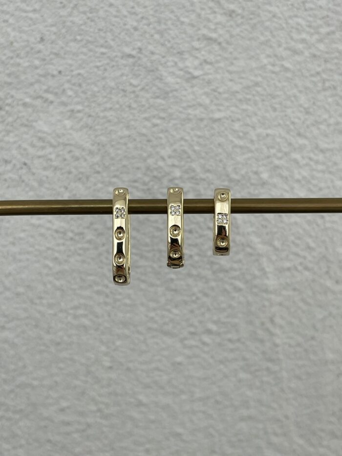 Özel Seri Zirkon Taşlı Büyük Dikdörtgen Gold Küpe
