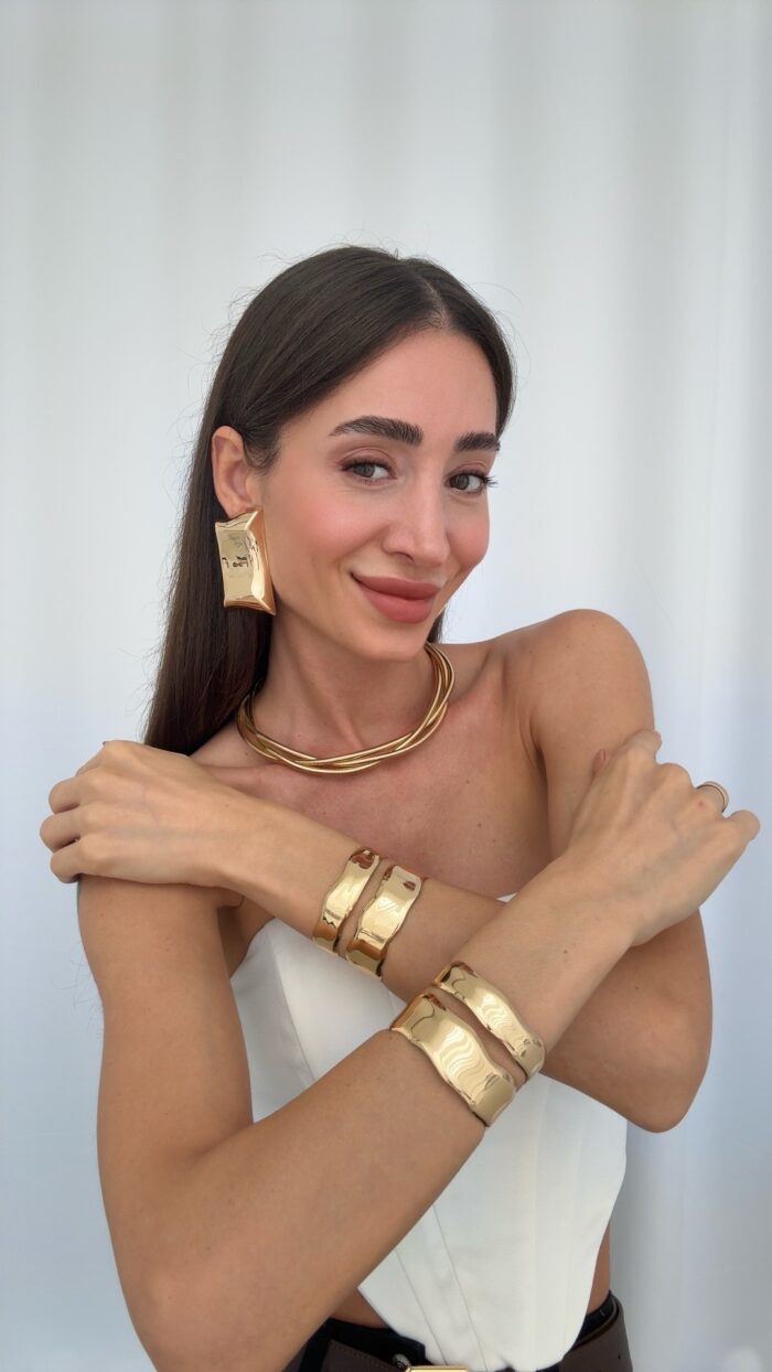 Özel Seri Soyut Tasarım Maksi Boy Marka Model Gold Küpe