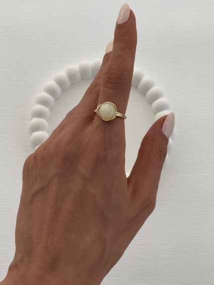Özel Seri Sedef Detay Yuvarlak Tasarım Gold Yüzük