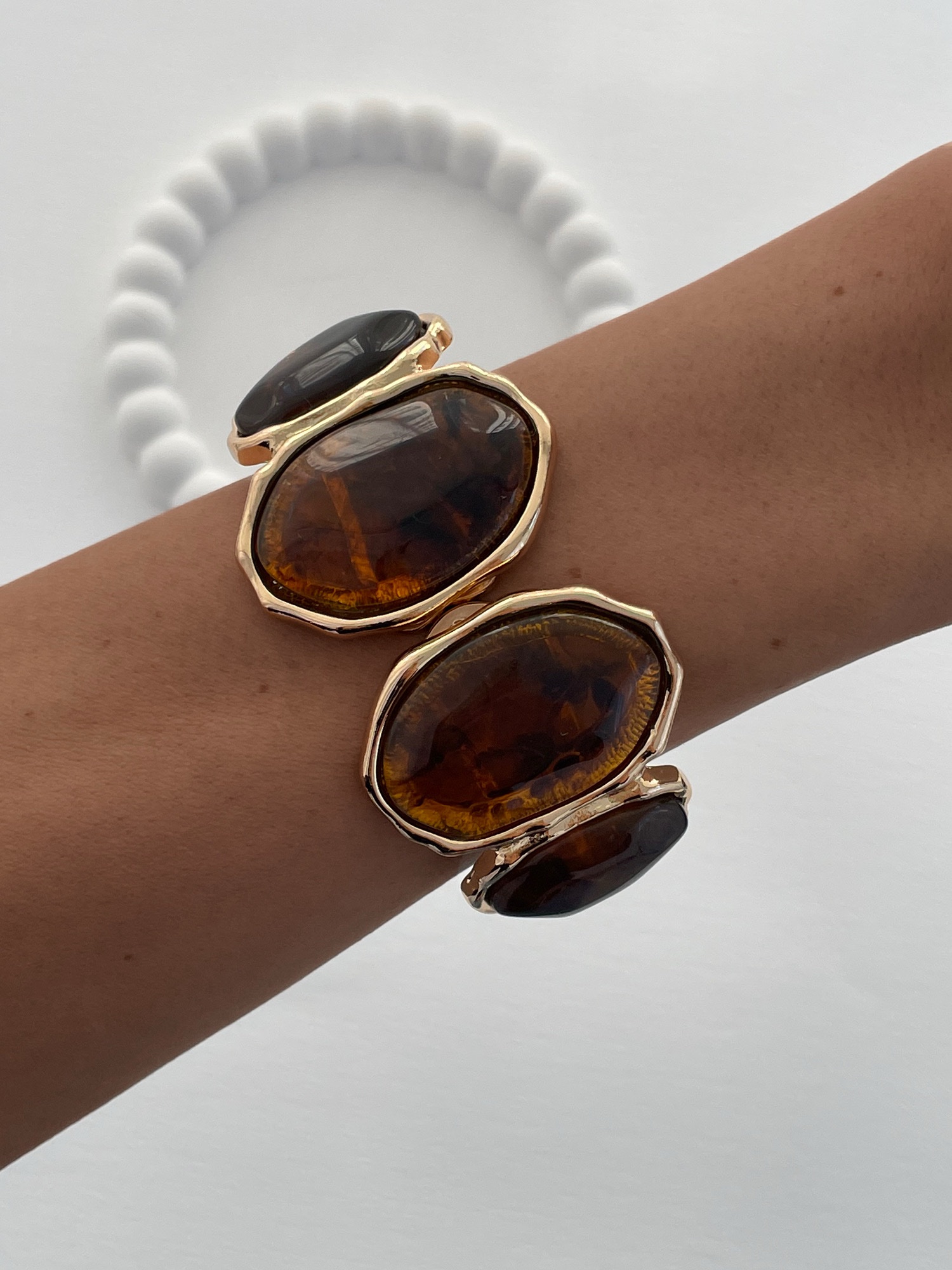 img_3791-4 Özel Seri Kahverengi Mineli Oval Tasarım Gold Kelepçe Bileklik