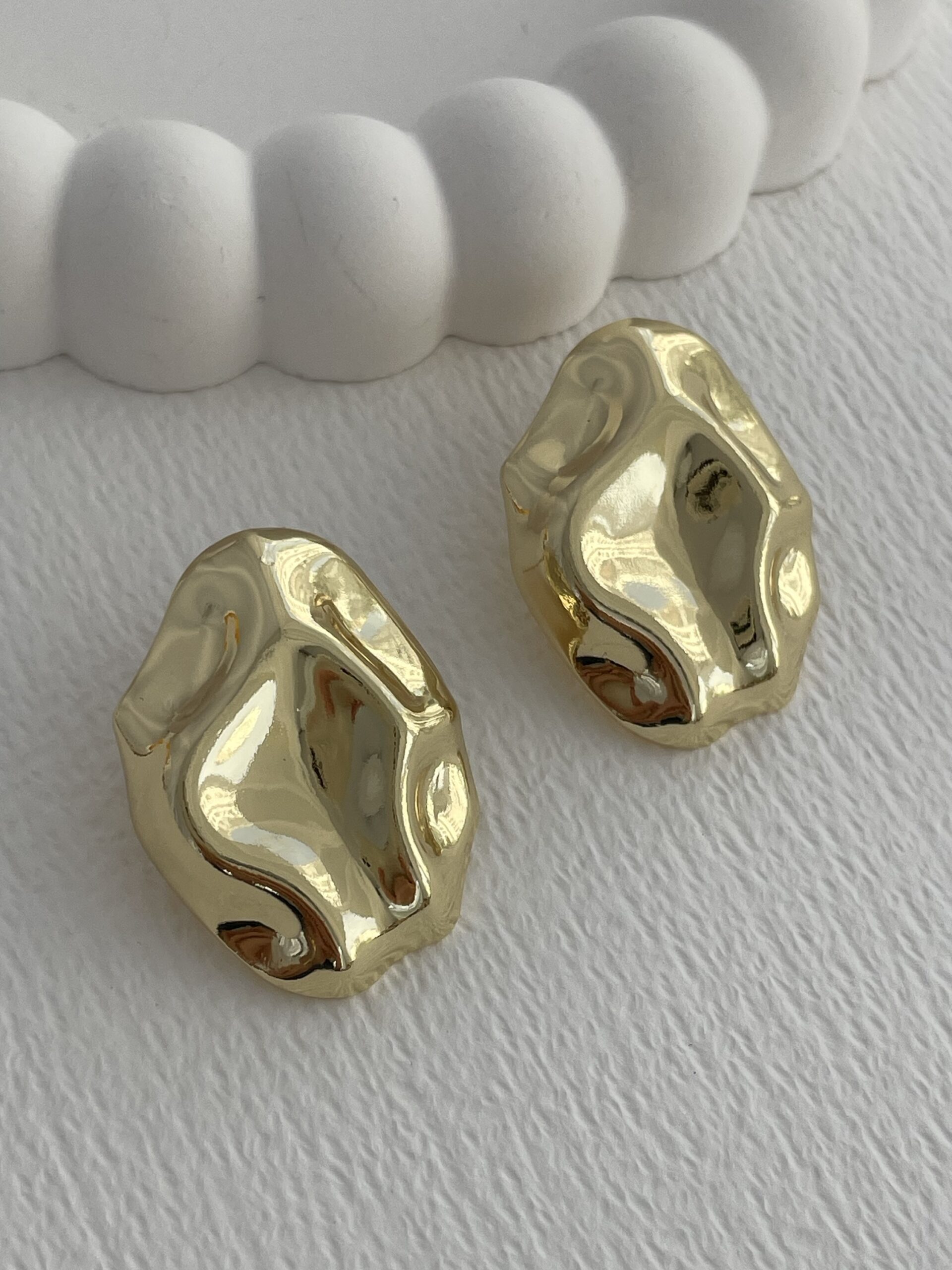 img_6755-3 Özel Seri Soyut Tasarım Oval Gold Küpe