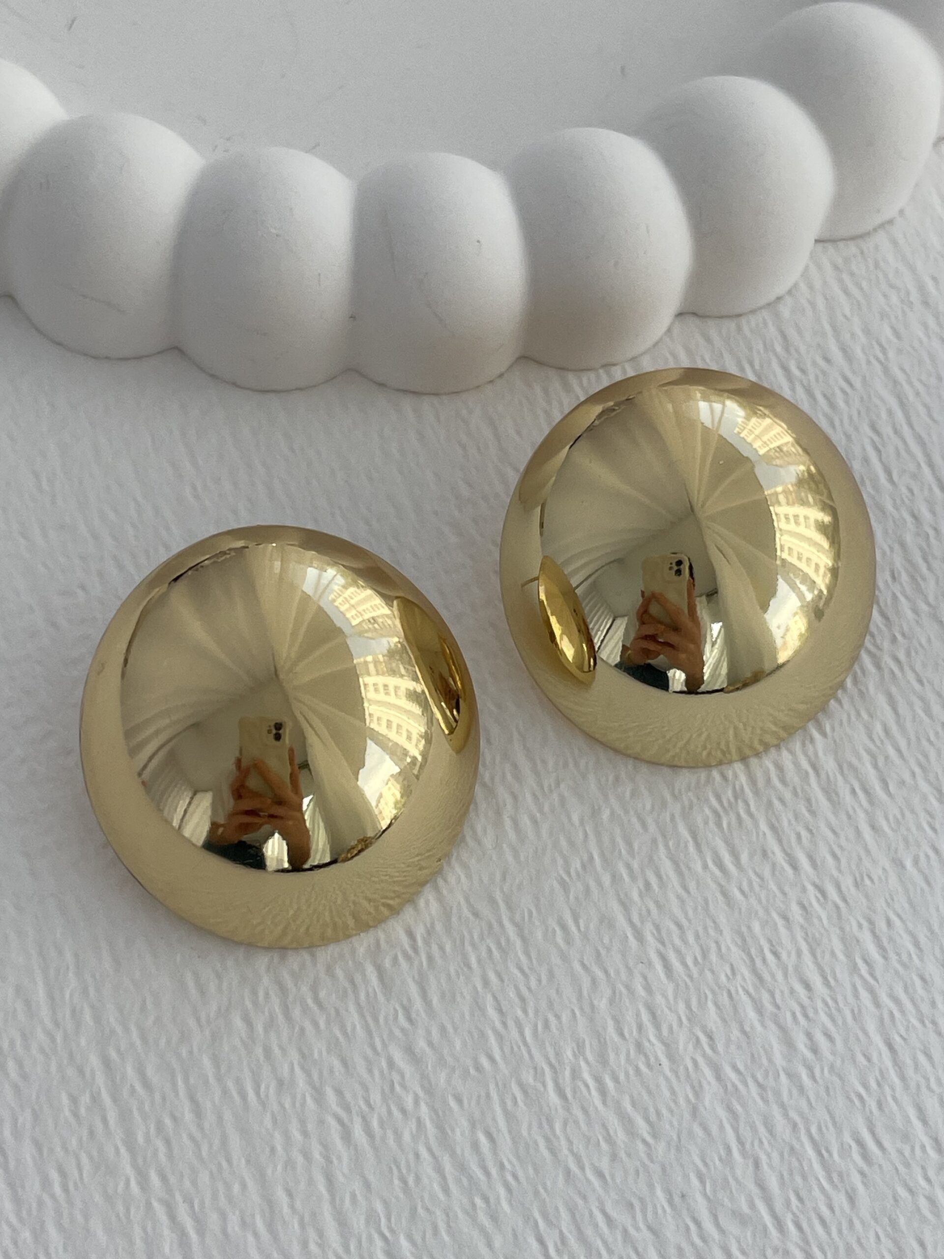 img_6777-3 Özel Seri Orta Boy Yuvarlak Gold Plaka Küpe