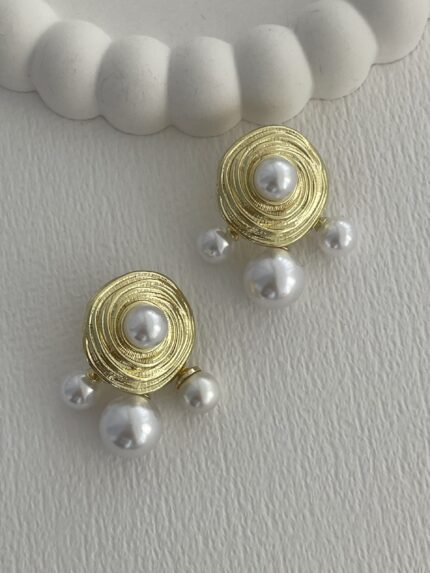 Özel Seri İnci Detay Yuvarlak Tasarım Gold Küpe