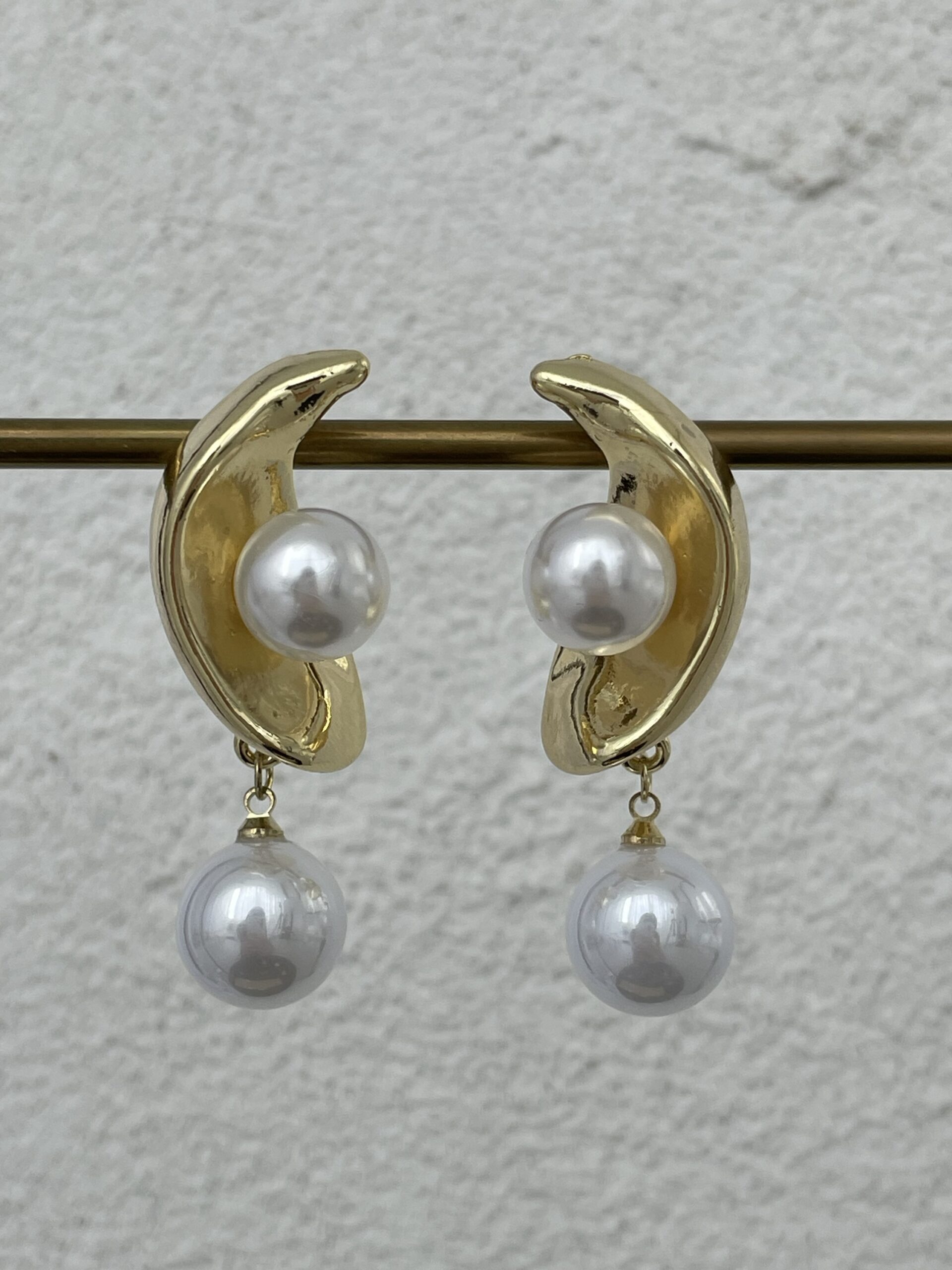 img_7171 Özel Seri İnci Detay Yarım Ay Tasarım Gold Küpe